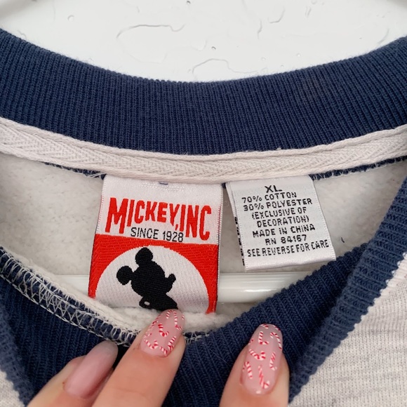 Vintage Walt Disney World Reunion Sweatshirt - Picture 3 of 7